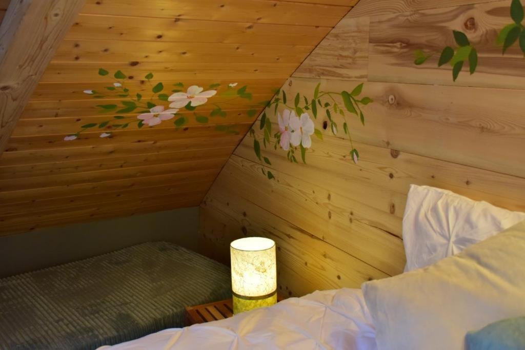 Au-Dela Des Nuages, Maison D'Hotes Insolite & Spa Aubessagne Exterior photo