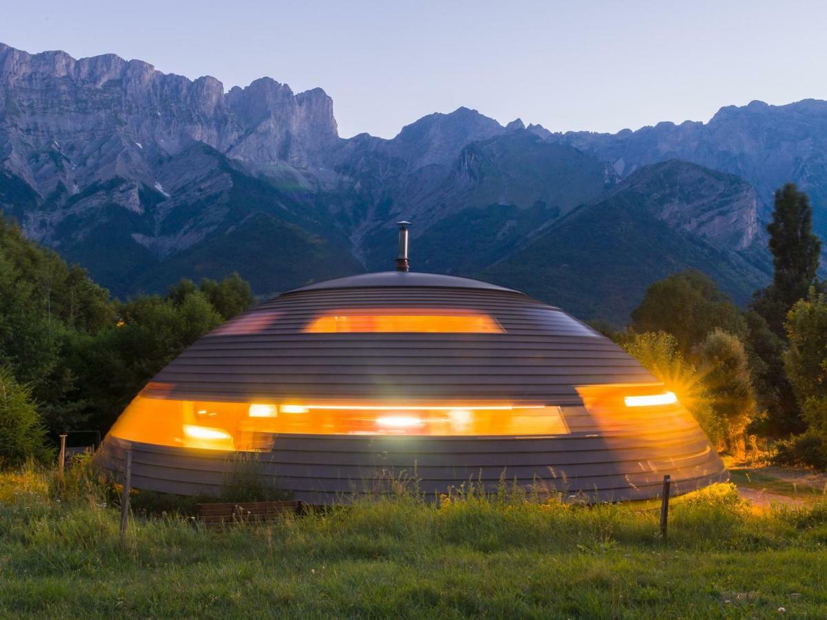 Au-Dela Des Nuages, Maison D'Hotes Insolite & Spa Aubessagne Exterior photo